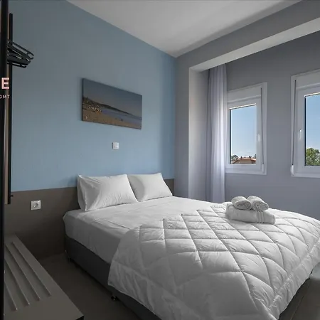 Ouranos, Nilie Hospitality Mgmt Νικήτη